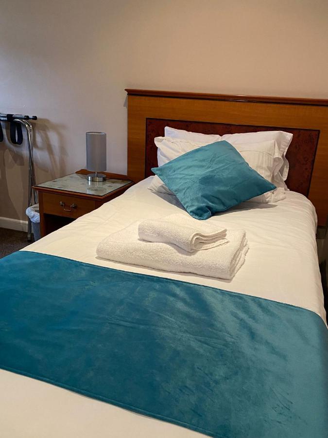 The Whistle And Flute Hotel Barnetby le Wold Ngoại thất bức ảnh